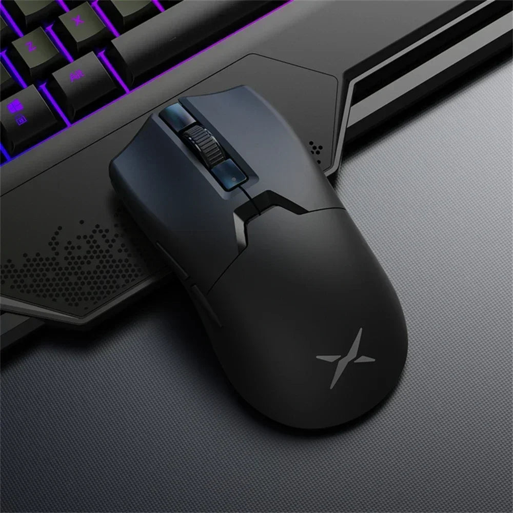 Mouse gamer Delux M800 Ultra, 55g, 6 botões, Tri - Mode, 26000DPI - M800 Ultra PAW3395 - BoostedBit - BoostedBit - Preto 55g 600mAh -